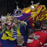 Елизавета II-нің қайтыс болуы және Ұлыбританиядағы биліктің ауысуы