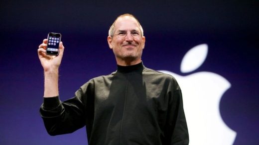 Стив Джобс - создатель Apple и визионер в мире технологий